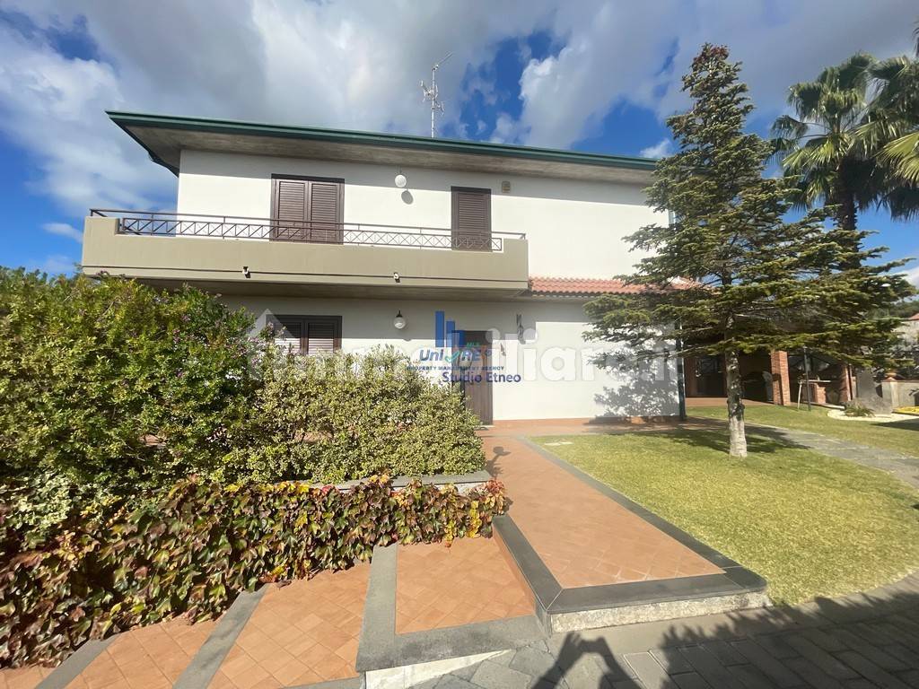 Villa in vendita a Mascalucia