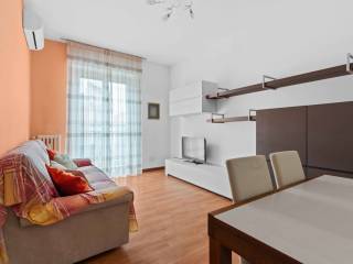 Bilocale via Francesco De Sanctis, Cermenate - Abbiategrasso, Milano