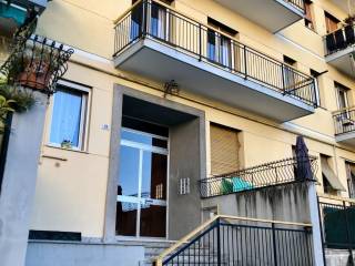 3-room flat via Monte Sei Busi 19, Rivarolo, Genoa