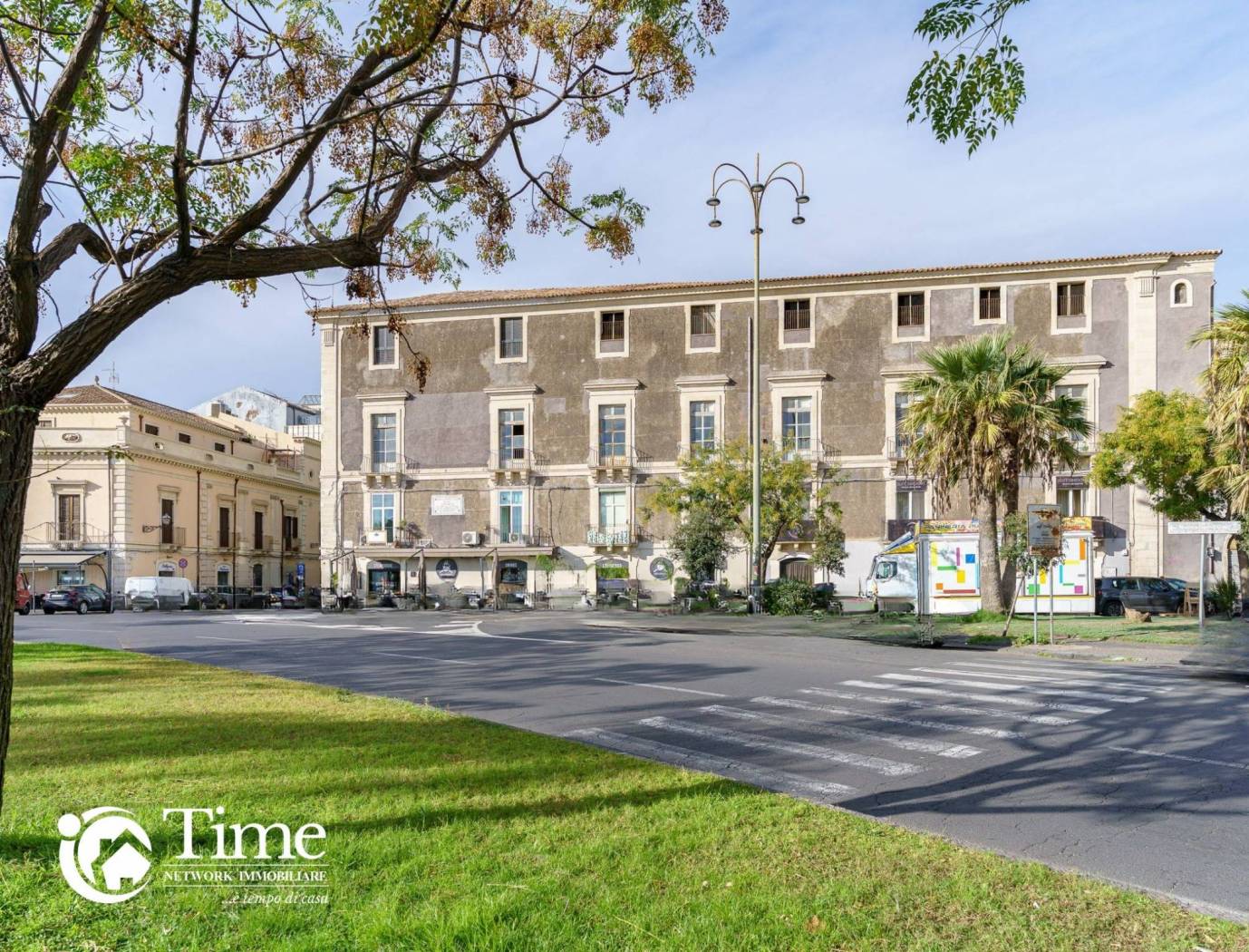 Palazzo - Edificio in vendita a Catania