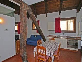 Attic via Drapperie, Centro Storico, Bologna