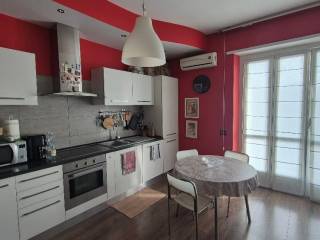 2-room flat via Ventimiglia 168, Italia 61, Turin