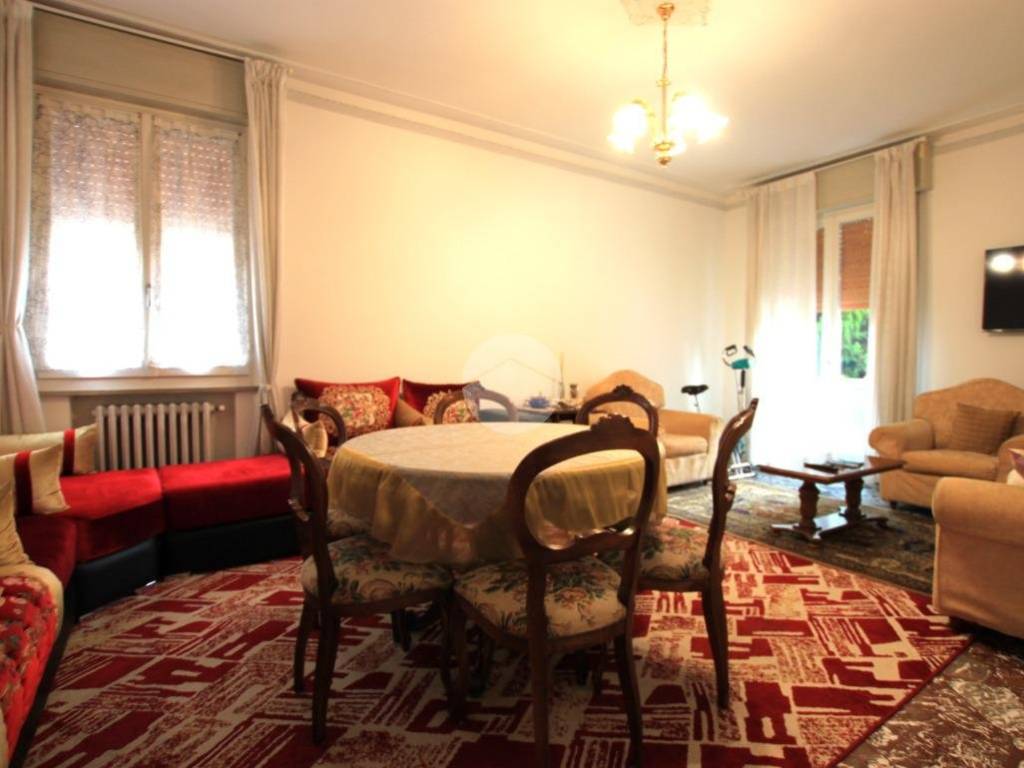 Salone