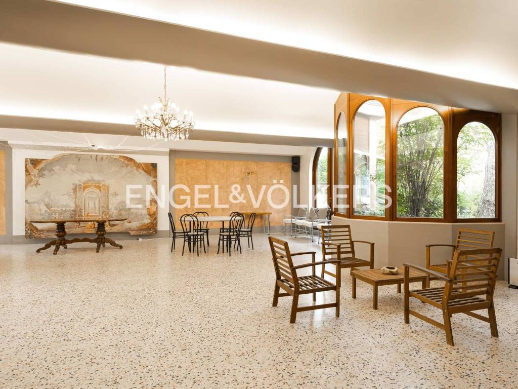 Salone