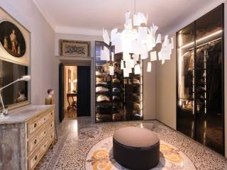 Apartment via Palestro, Castelletto, Genoa