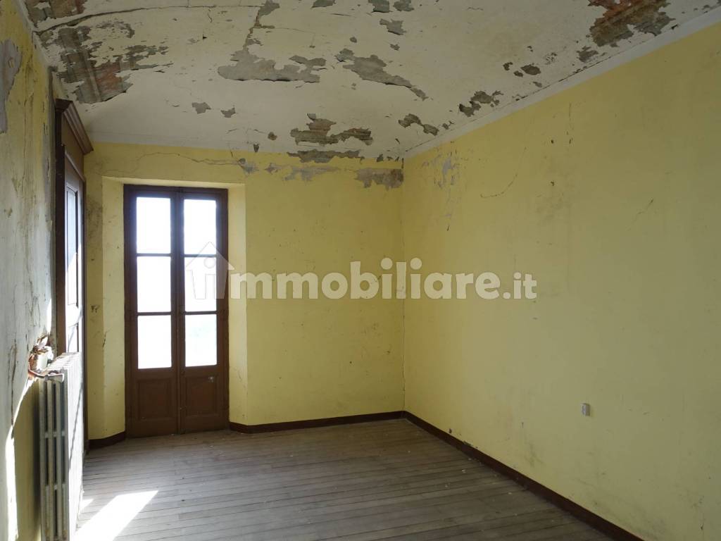 Stanza non arredata