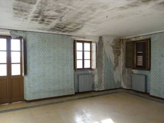 Stanza non arredata