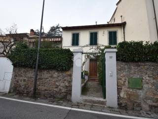 4-room flat via del Larione 2, Fortini, Florence