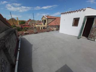 Single-family detached house 94 m², to be refurbished, Dorsoduro - San Barnaba, Venice