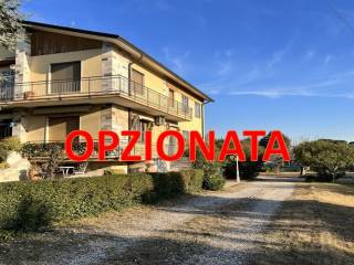 Two-family villa via Bassone, Bassone, Verona