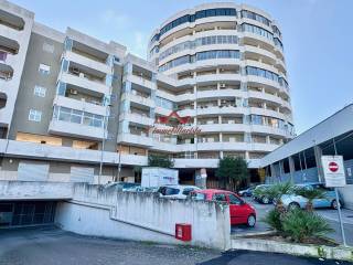 4-room flat via Papa Giovanni Paolo I, Poggiofranco, Bari