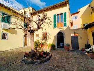4-room flat good condition, ground floor, Settignano, Florence