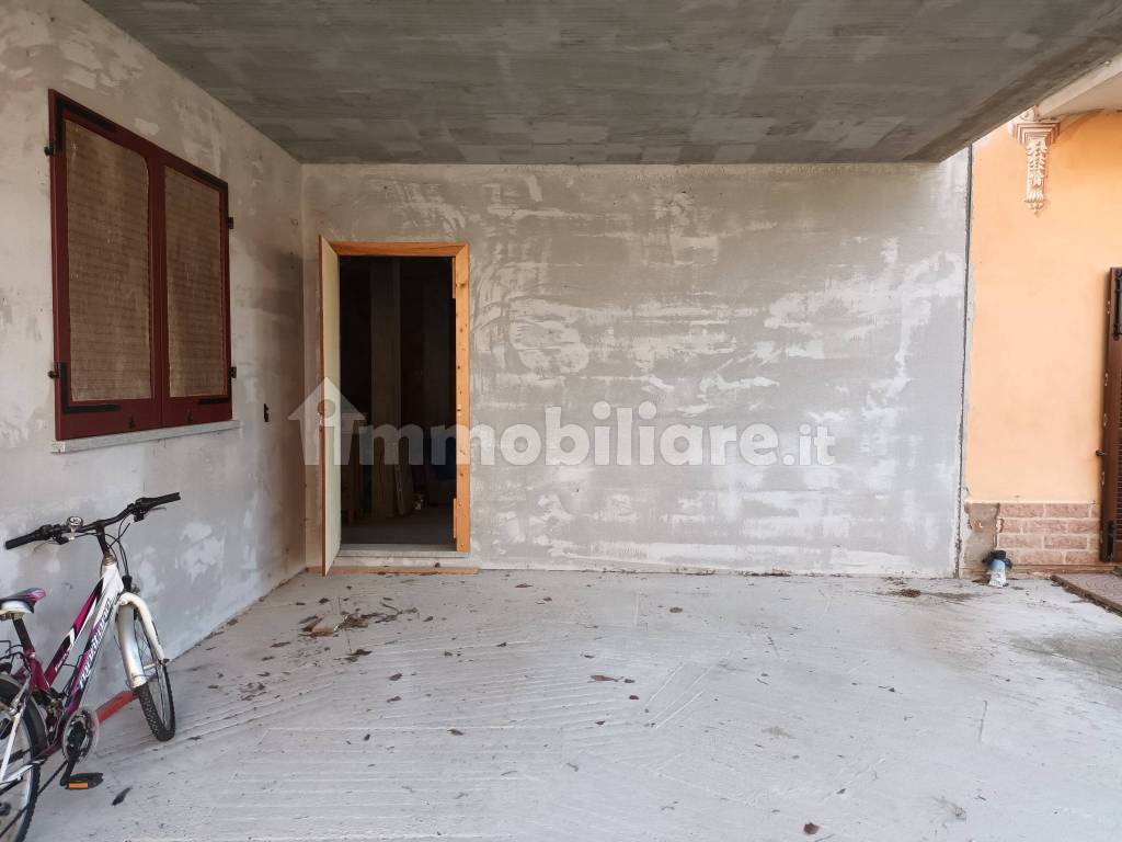 Stanza non arredata