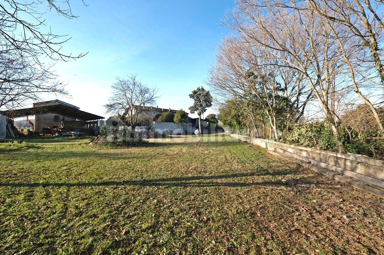 Casa indipendente in vendita a Sommacampagna