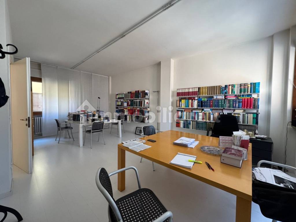 Ufficio - Studio Riviera dei Ponti Romani, Padova, Rif. 125445871 ...