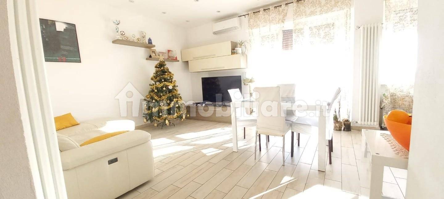 Appartamento in vendita a Carrara