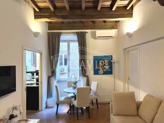 2-room flat via dei Soldati, Piazza Navona, Rome