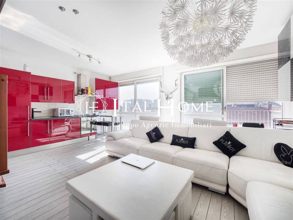 Attico via Terracina 1, Affori, Milano