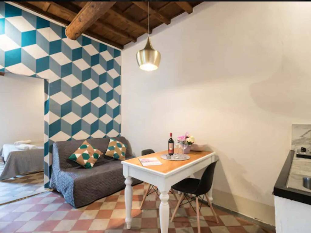 Monolocale via Fiesolana, D'Azeglio, Firenze