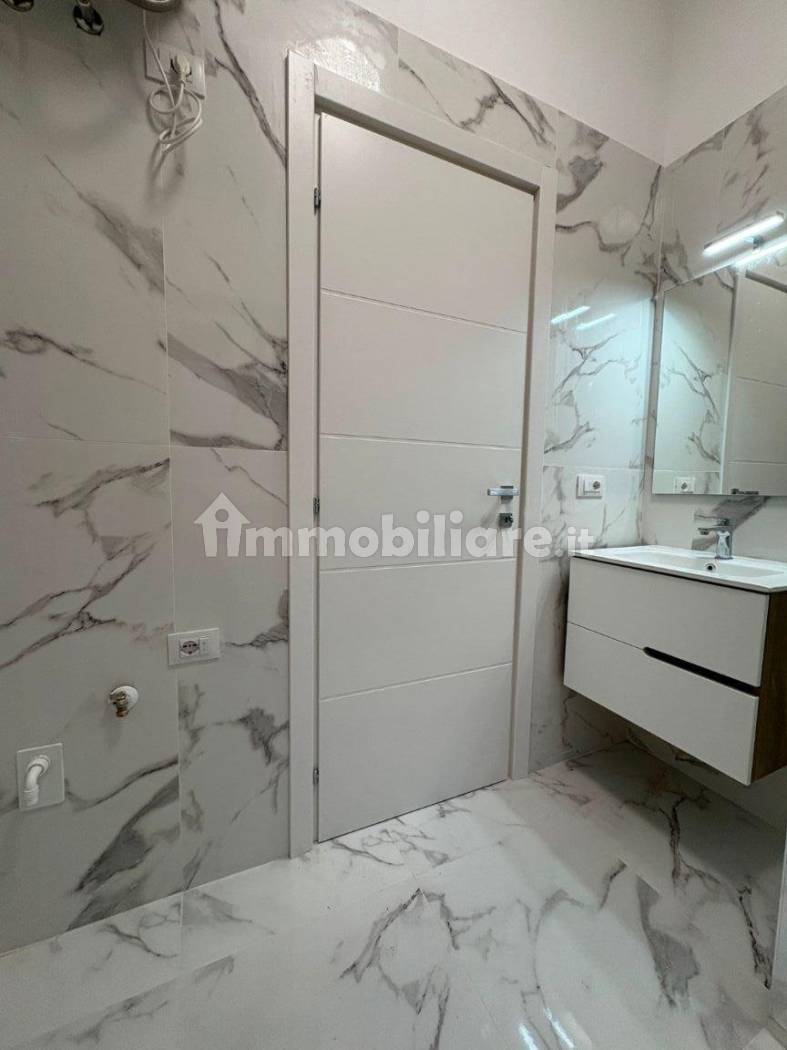 Bilocale via Val di Sole 11, Vigentino - Fatima, Milano