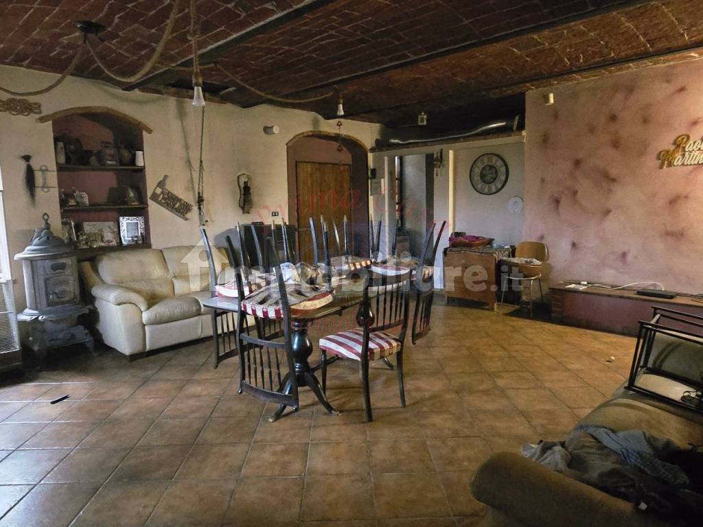 Salone