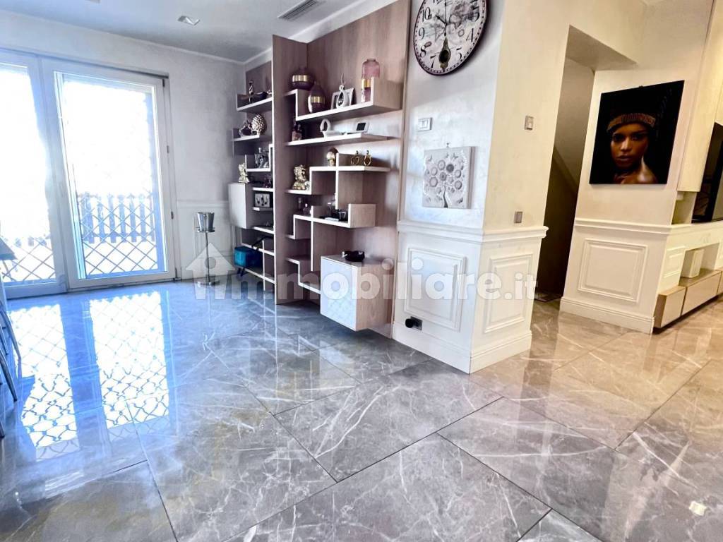 Salone