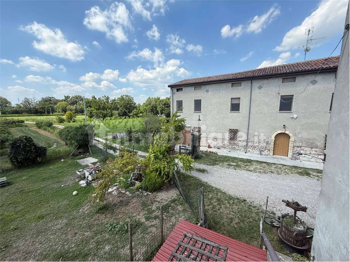 Rustico - Casale in vendita a San Martino Buon Albergo