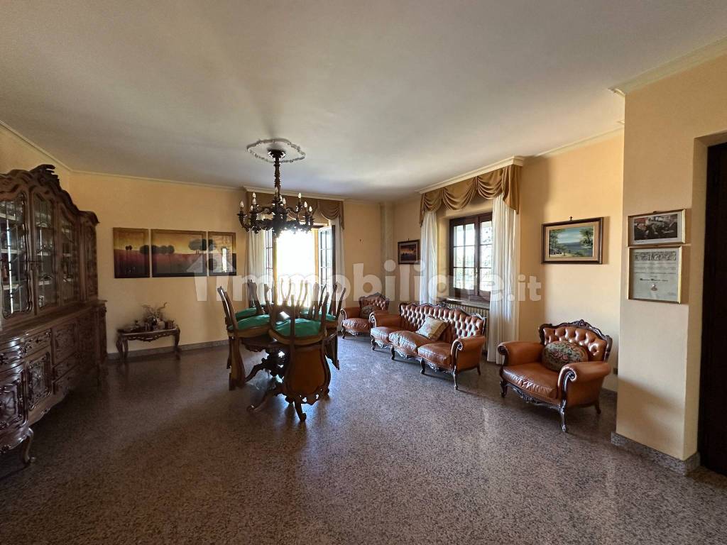 Salone