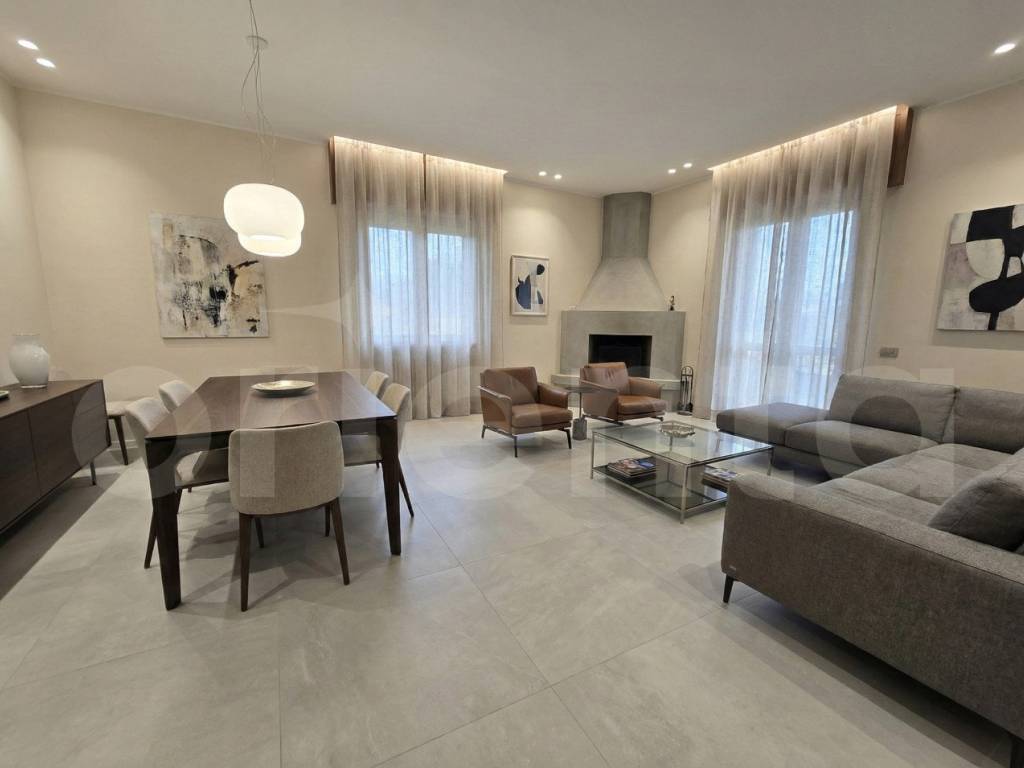 Salone