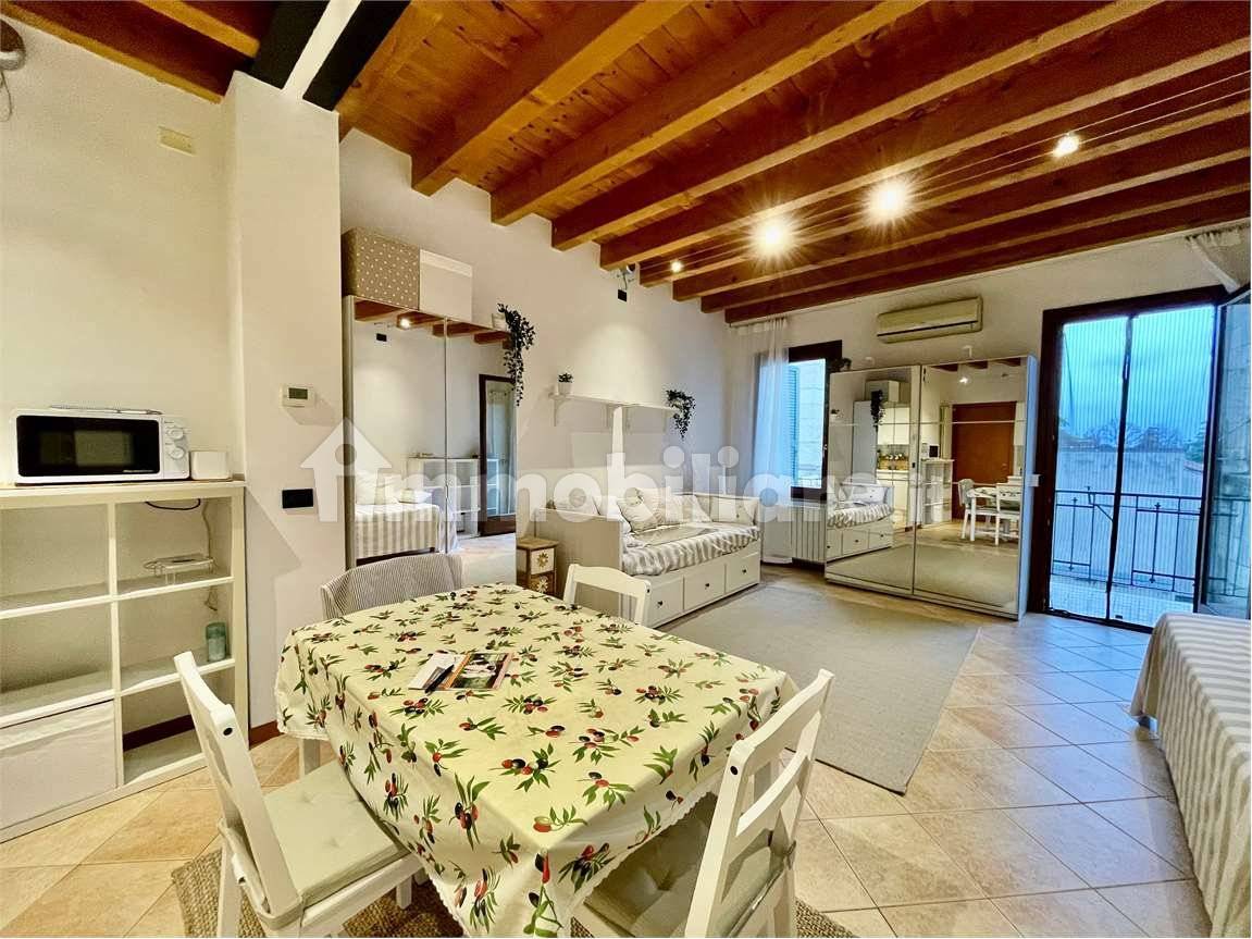 Appartamento in affitto a Verona