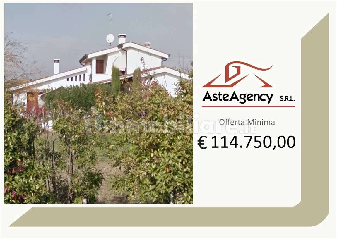 Villa in vendita a Pozzonovo