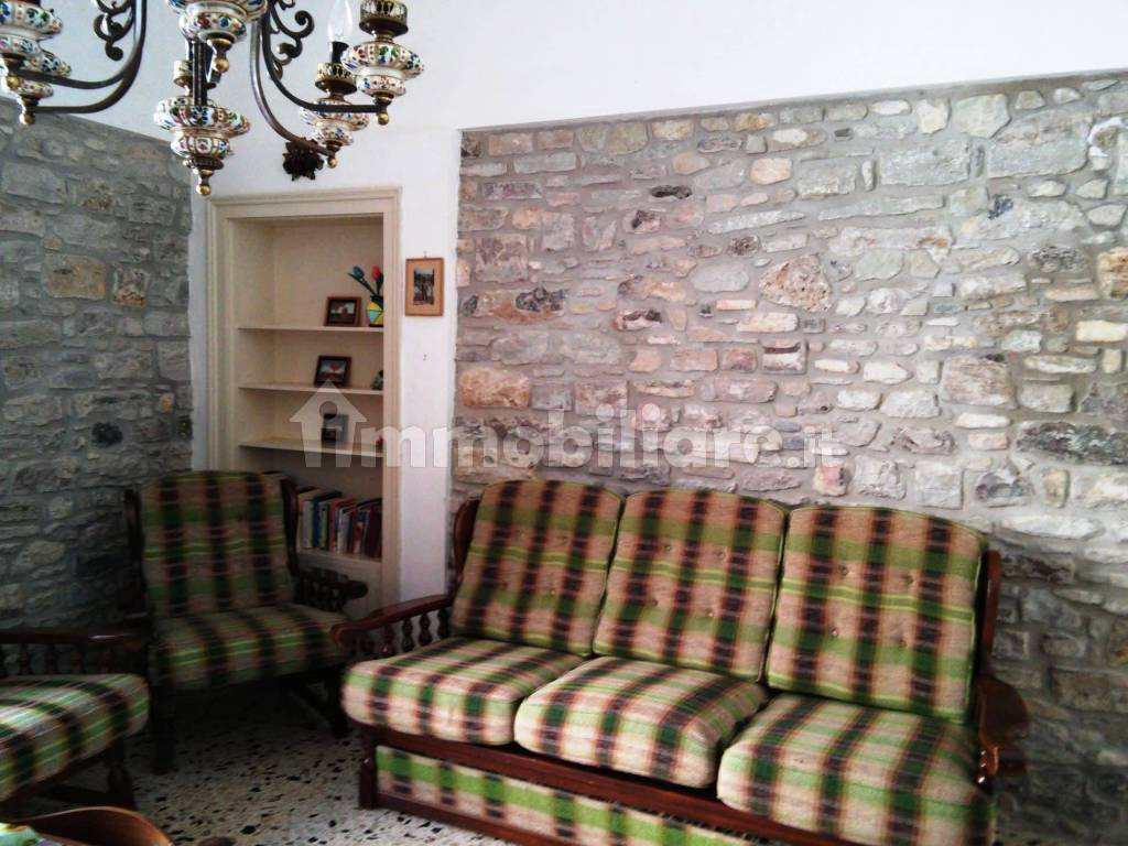 Salone