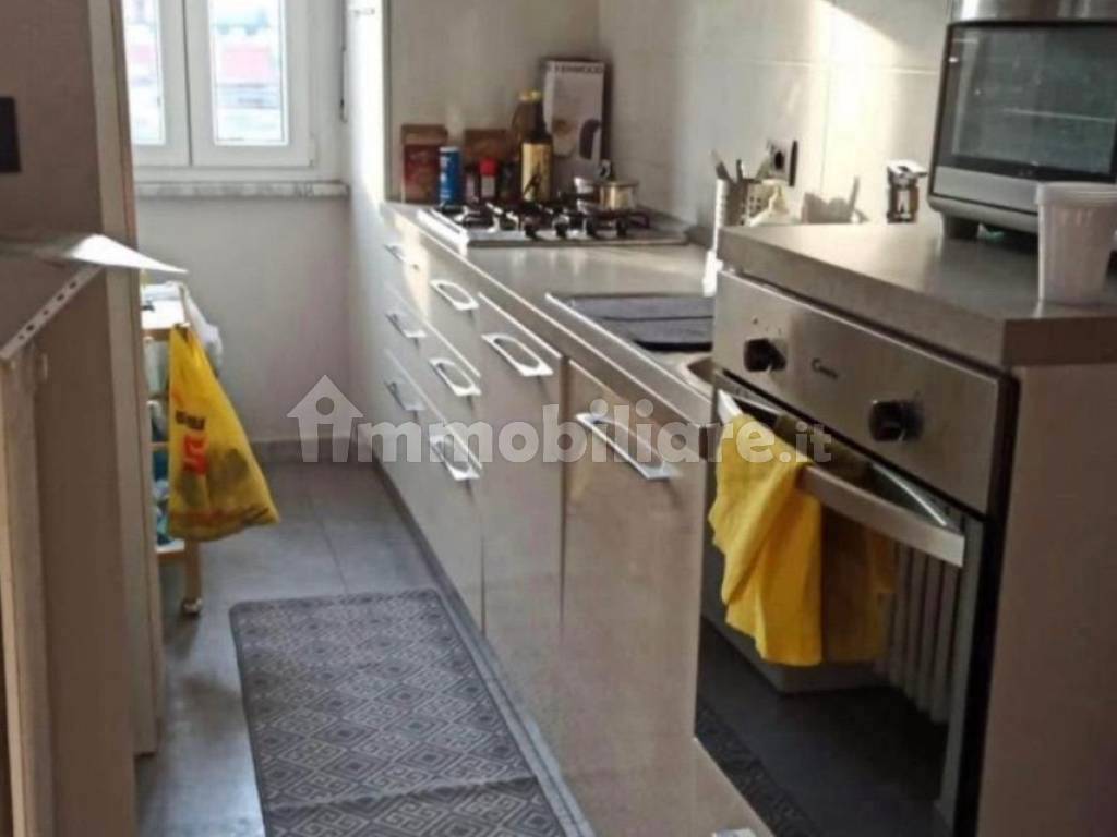 Posto letto in doppia in San Salvario, foto 2 di 7