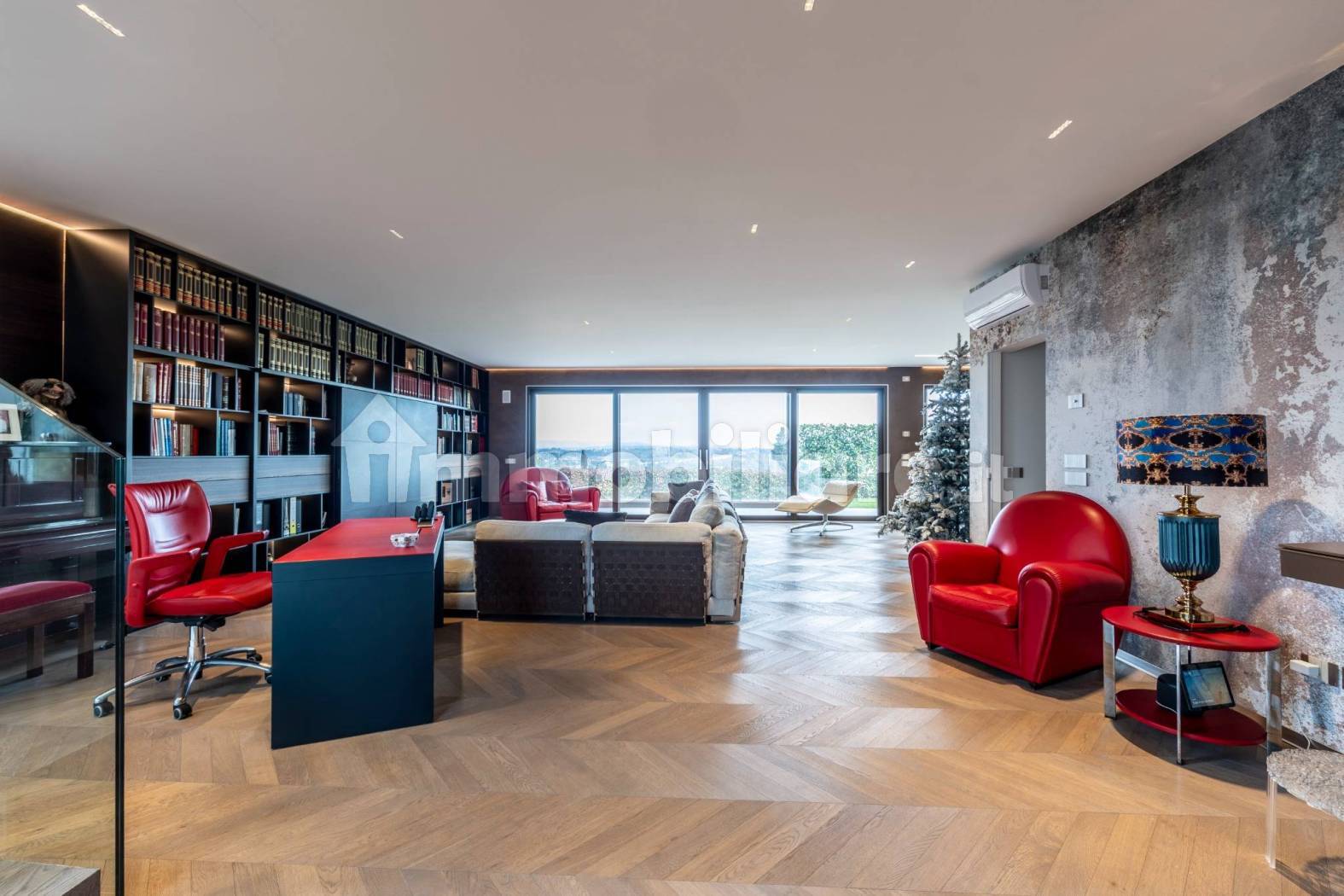 Villa in vendita a Peschiera del Garda