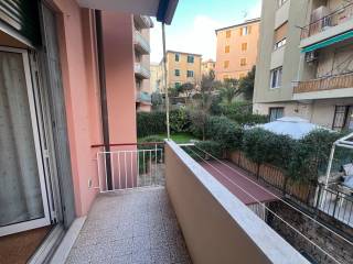 3-room flat via Lorenzo Ghiglini 2, Quinto, Genoa