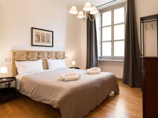 2-room flat piazza della Repubblica 1bis, Quadrilatero Romano, Turin