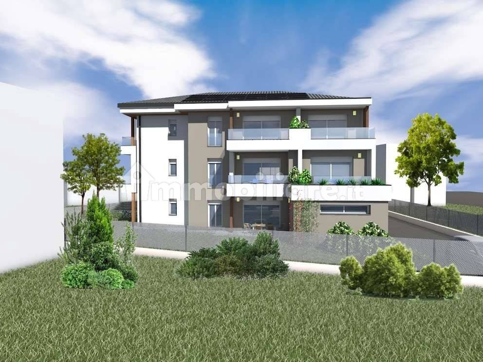 Appartamento in vendita a Canzo