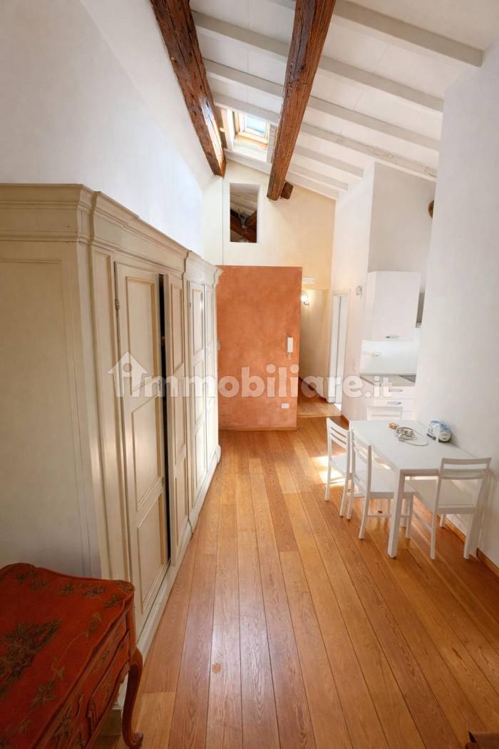 Appartamento in affitto a Verona