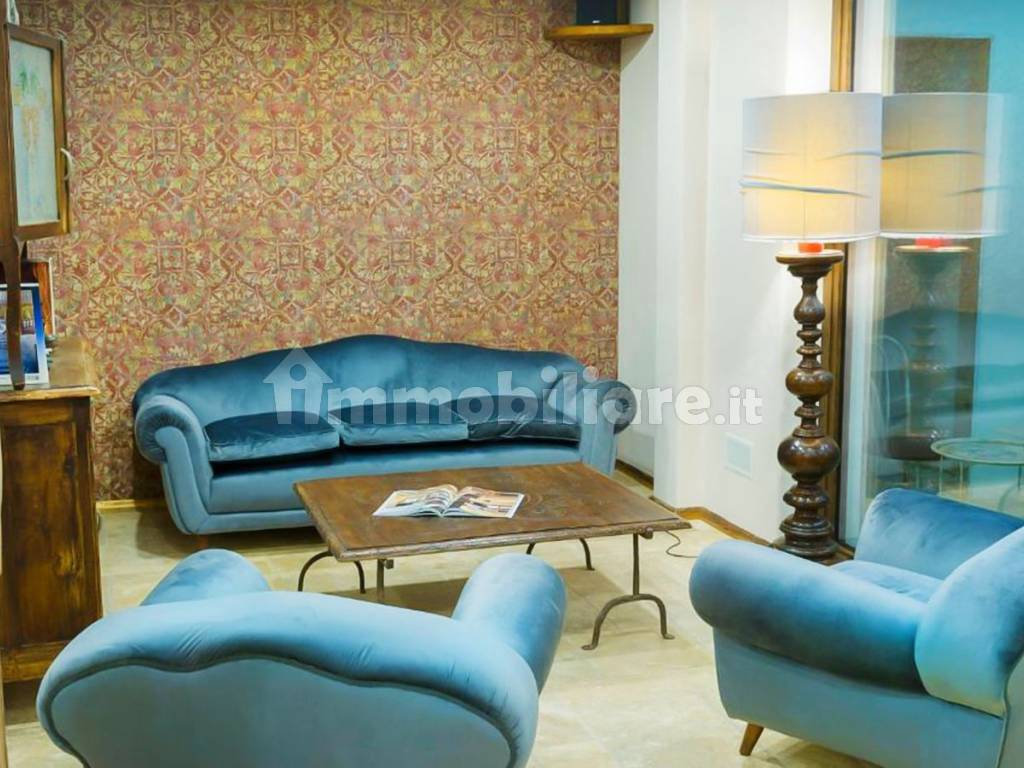Salone