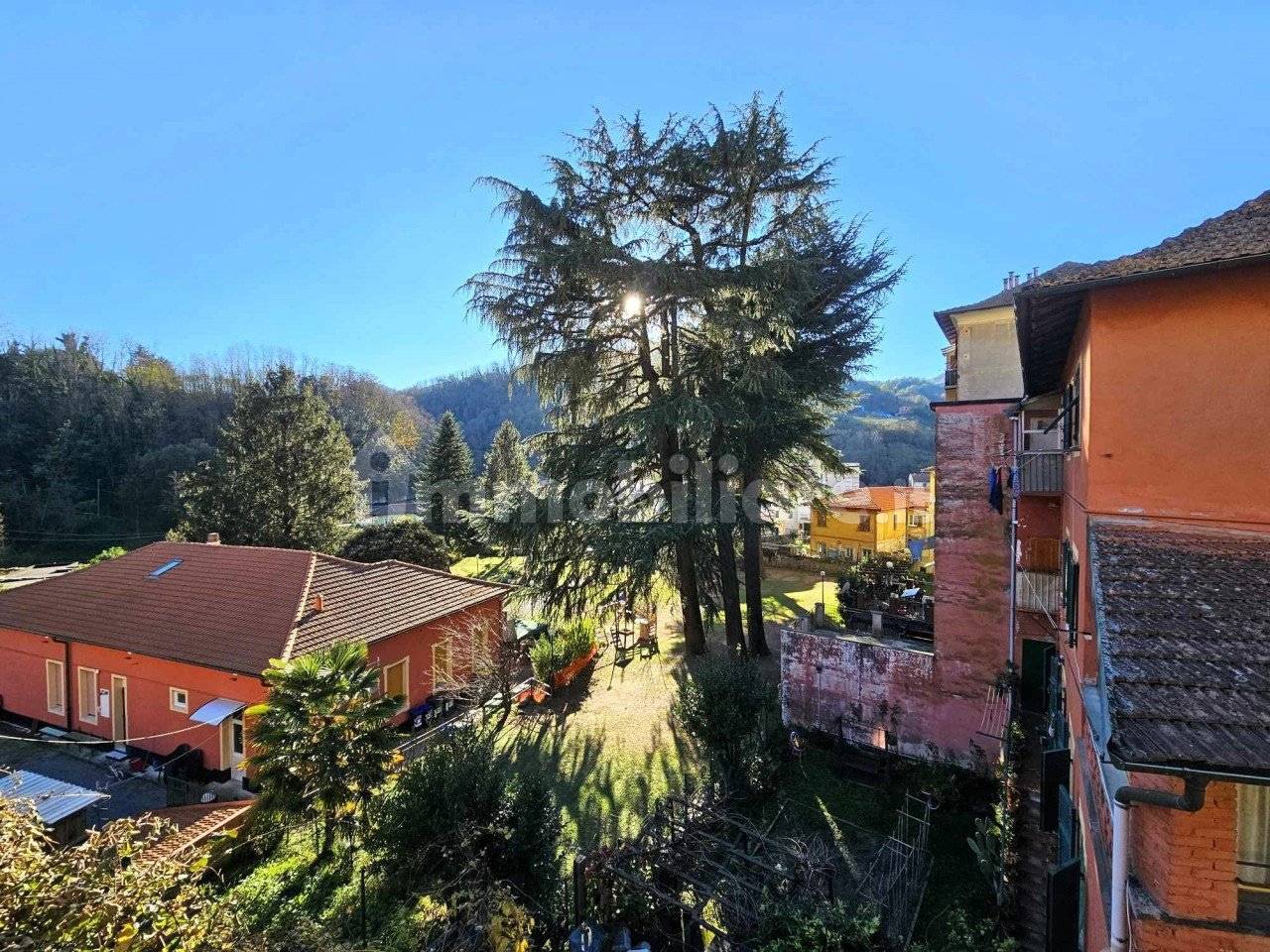 Appartamento in vendita a Campomorone