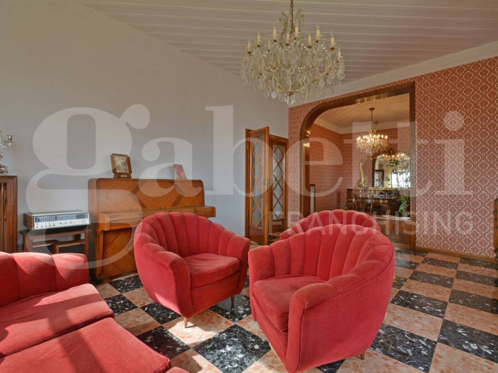 Salone