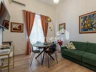 2-room flat via dell'Orologio 21, Castellammare, Palermo