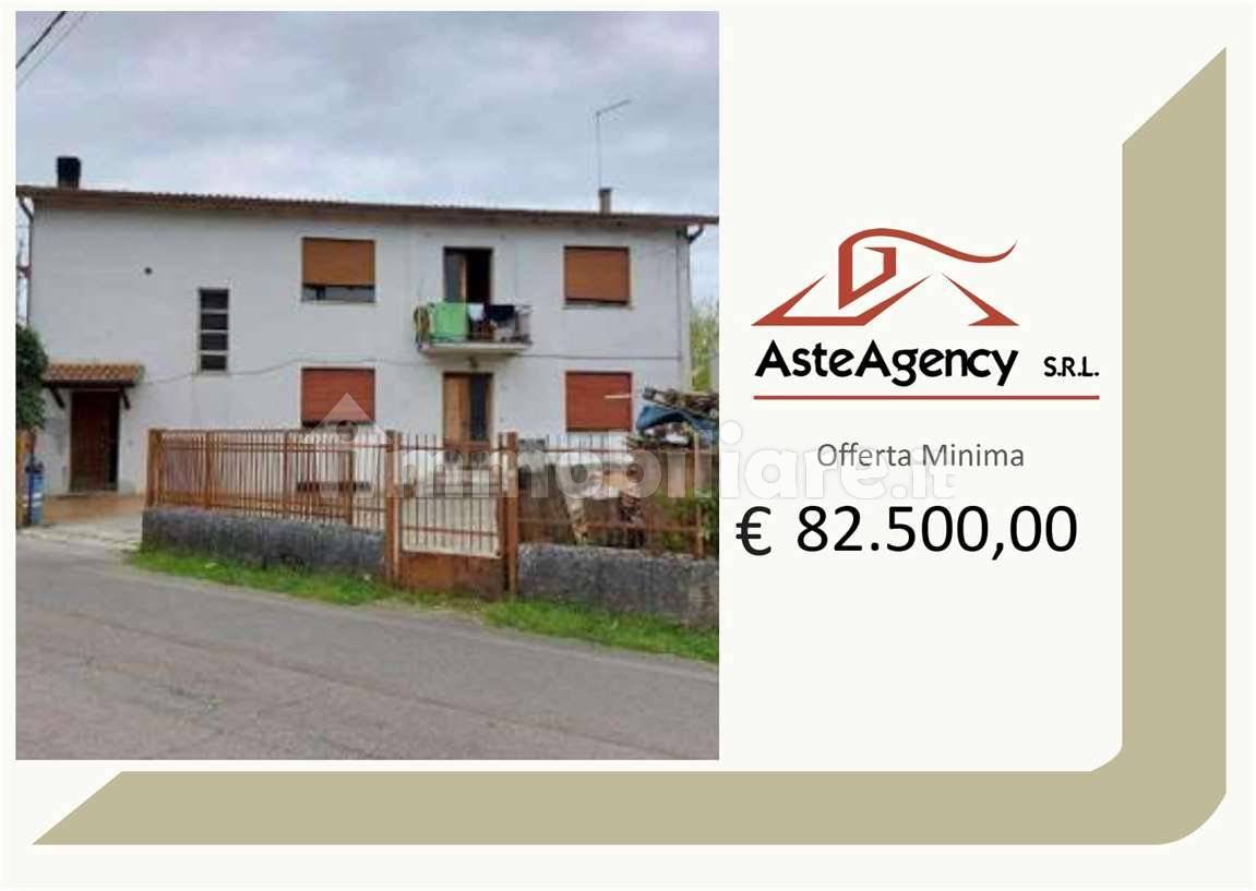 Appartamento in vendita a Paese