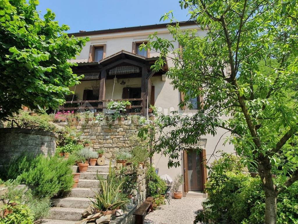 Vendita Villa Unifamiliare In Via Dei Moreri Trieste Ottimo Stato vendita-villa-unifamiliare-in-via-dei-moreri-trieste-ottimo-stato