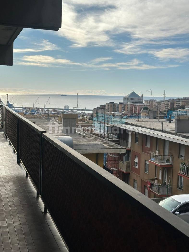 Appartamento in vendita a Genova