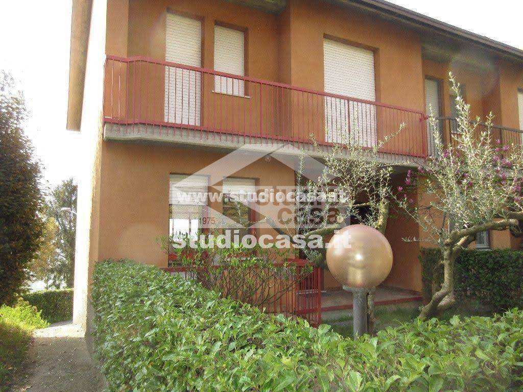 Villetta a schiera in vendita a Costa Volpino