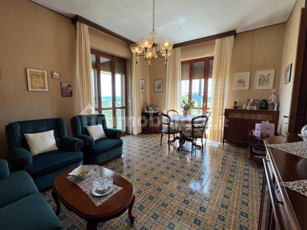 Salone