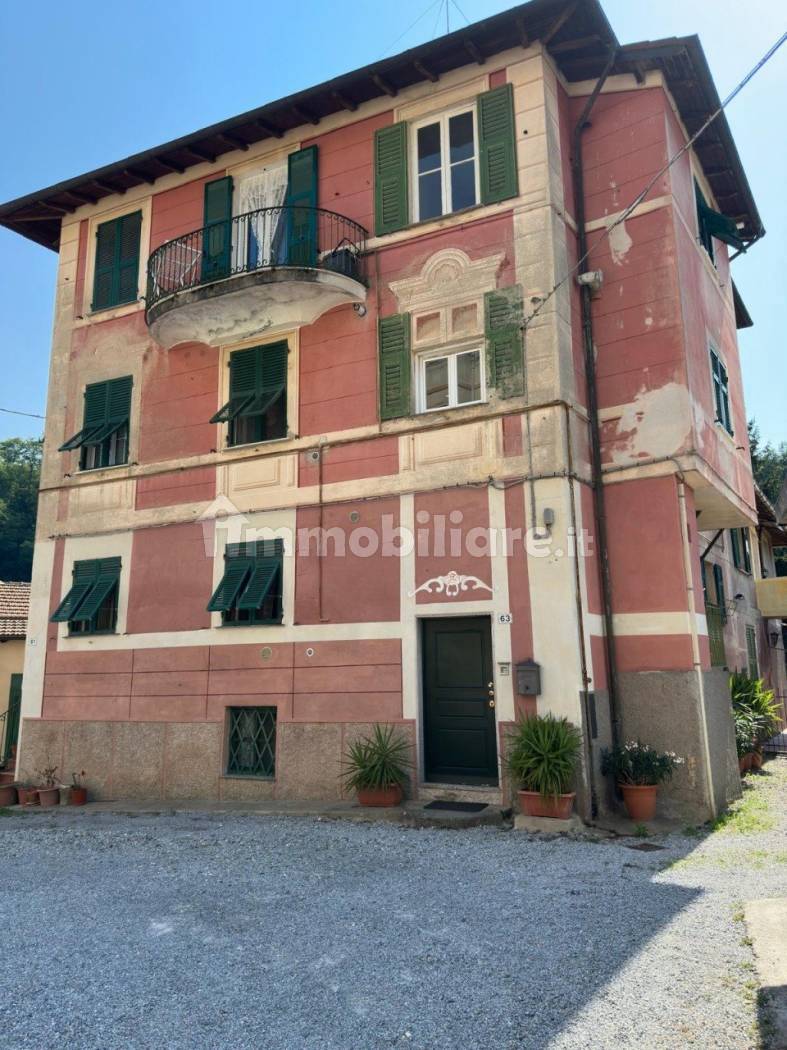 Appartamento in vendita a Campomorone