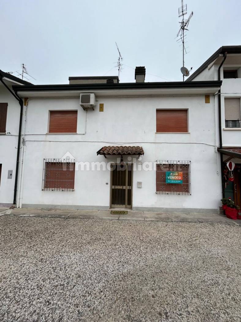 Casa indipendente in vendita a Finale Emilia