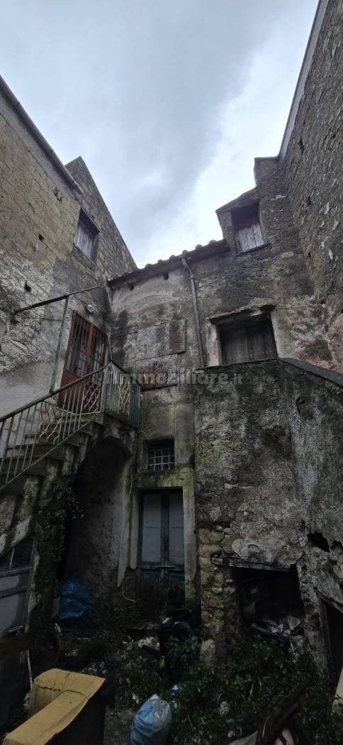 Rustico - Casale in vendita a Mercato San Severino